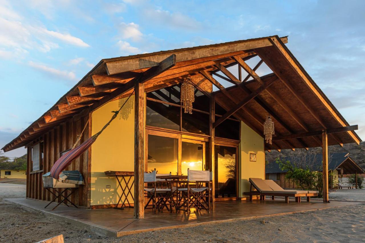Wallac Bungalows Canoas De Punta Sal Exterior foto